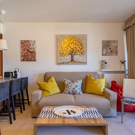 Wraparound Lake Views Bellavista Residence Campione dʼItalia Exteriör bild