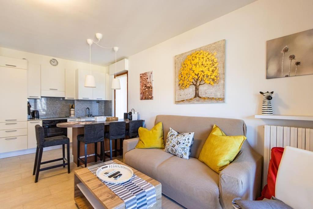 Wraparound Lake Views Bellavista Residence Campione dʼItalia Exteriör bild